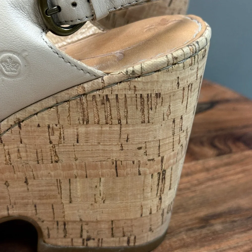 Born Cherry Cream‎ Wedge Slingback  9M